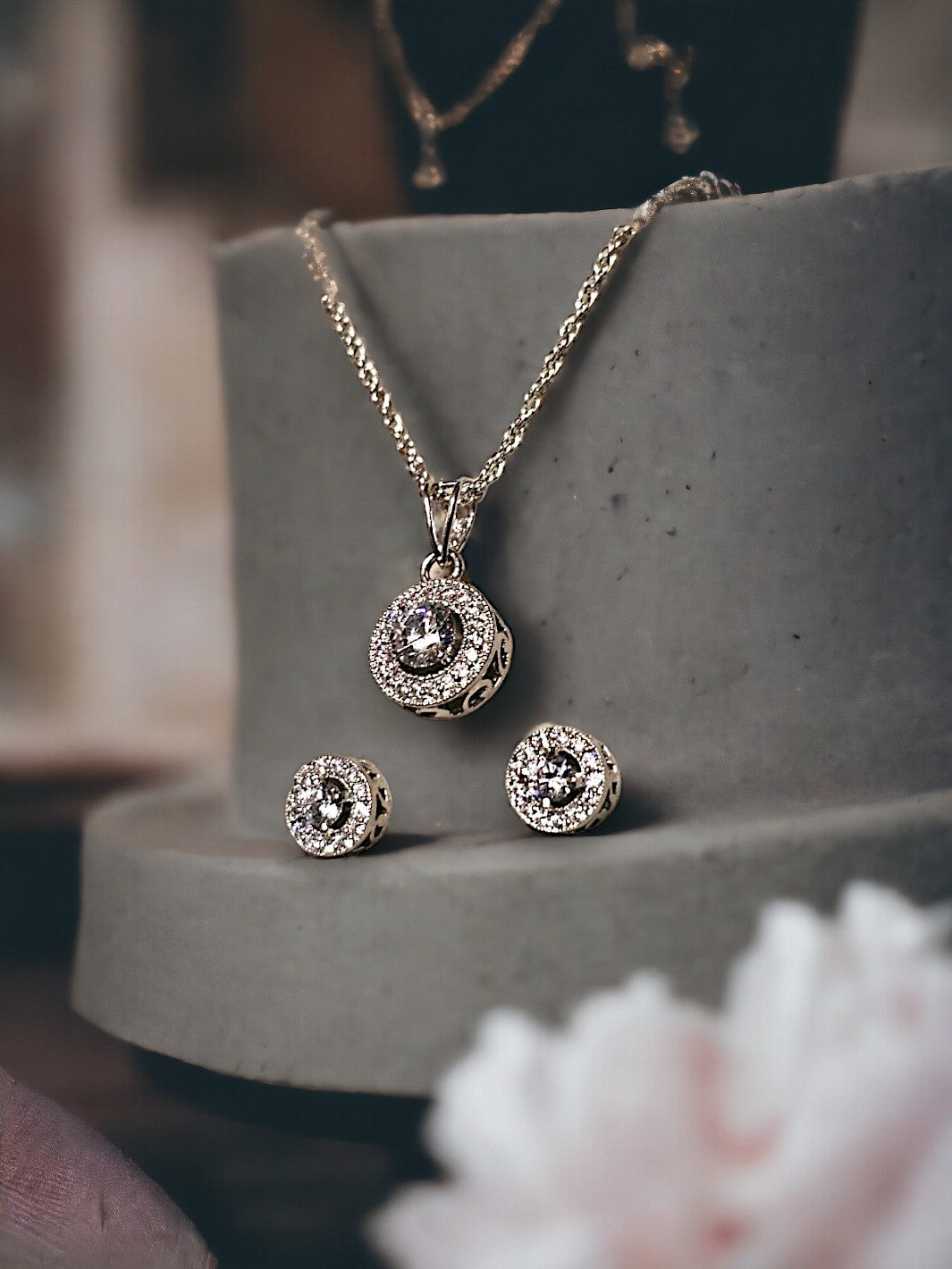 Round Shaped Pendant Set - PSA Jewels