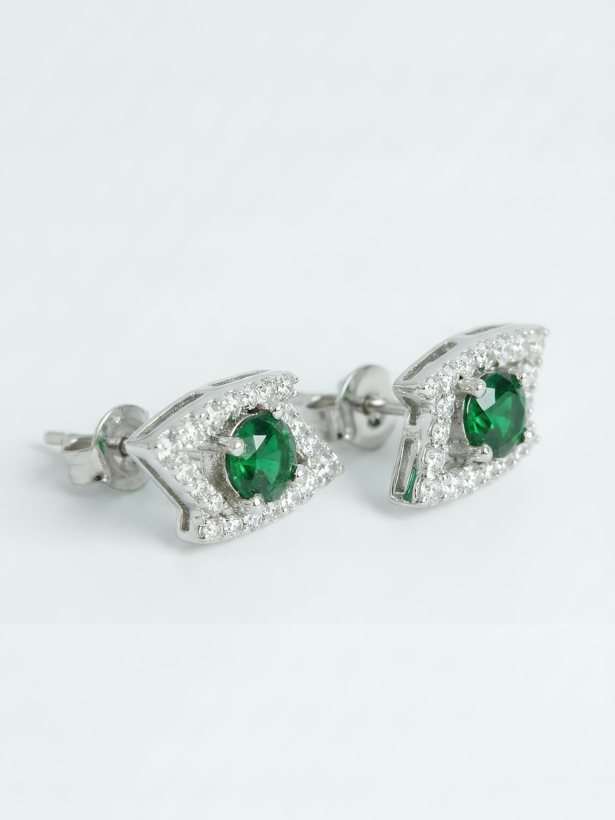 Pure Silver Contours of Leaves Earring with Green Sapphire