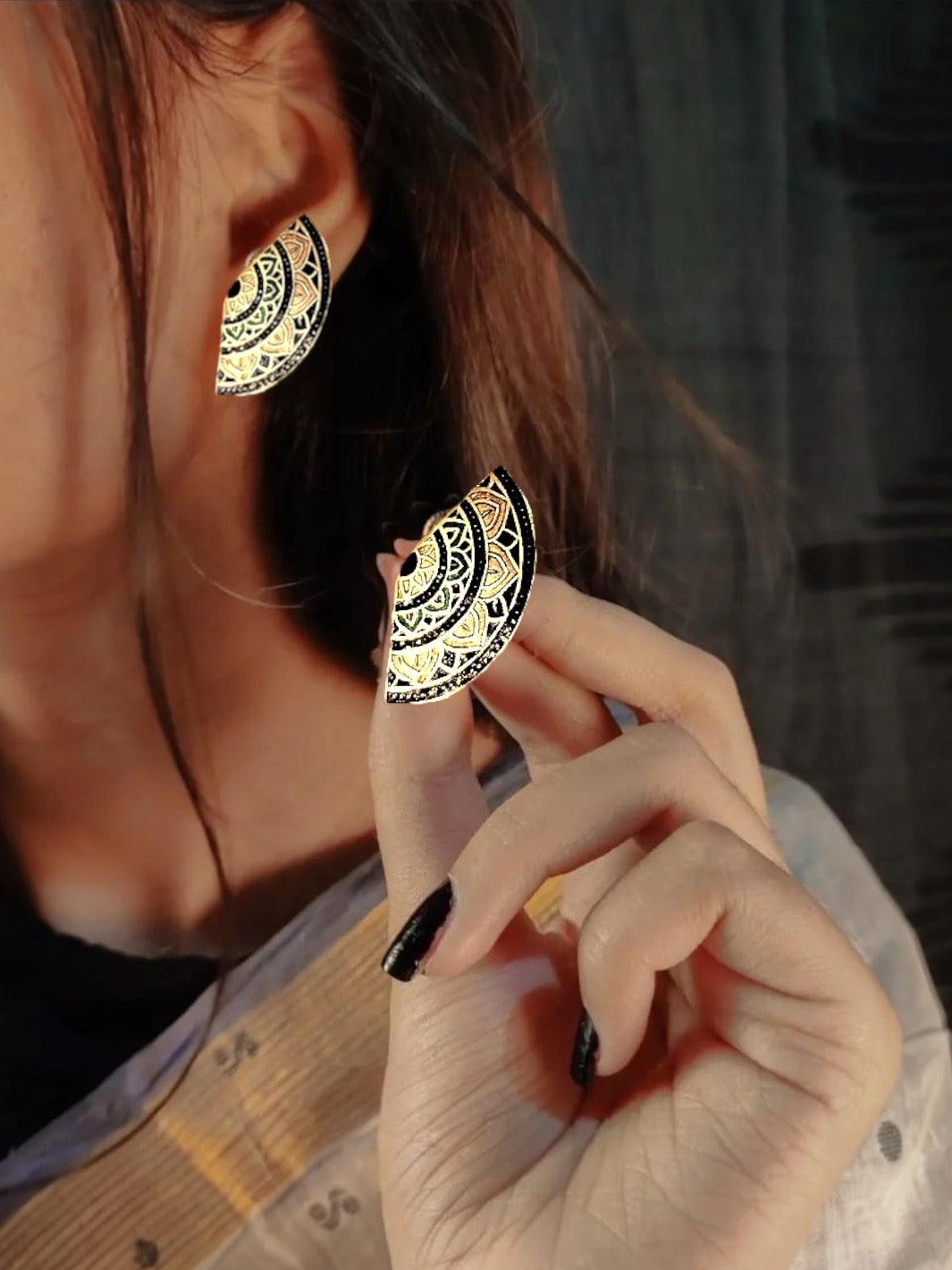 Vintage Style Black and green Enamel Earring - PSA Jewels