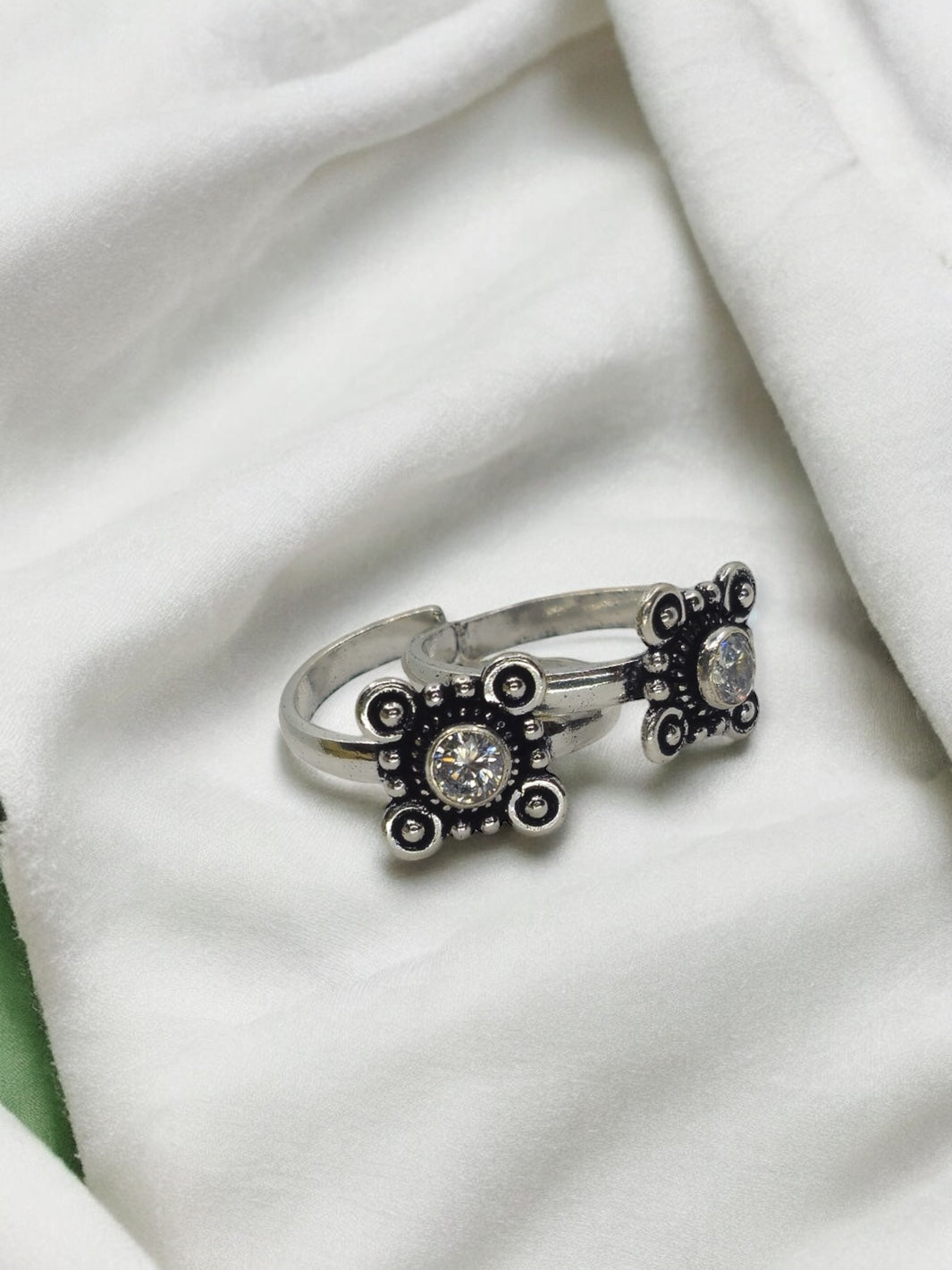 Vintage Stone Jadau Antique Toe Rings - PSA Jewels