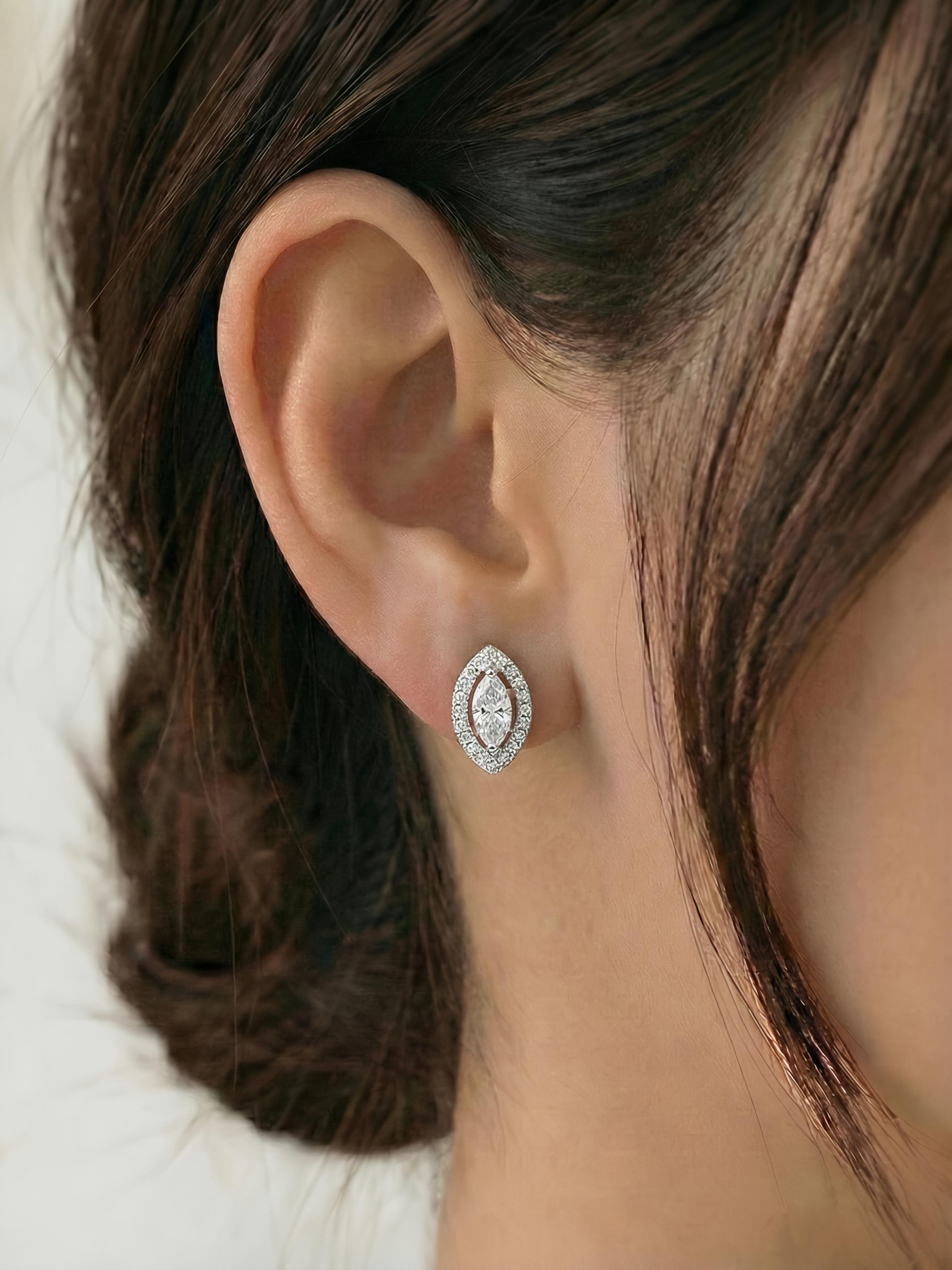 Single Stone Pear Shaped Pure Silver Earring