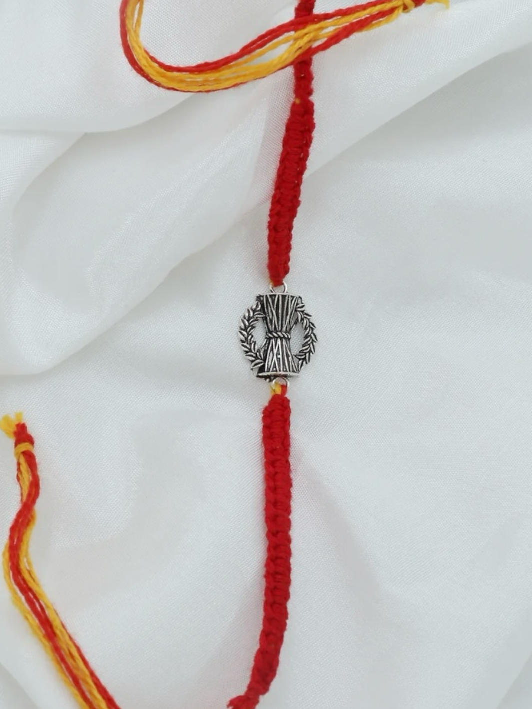 Auspicious Dambroo Moli Rakhi