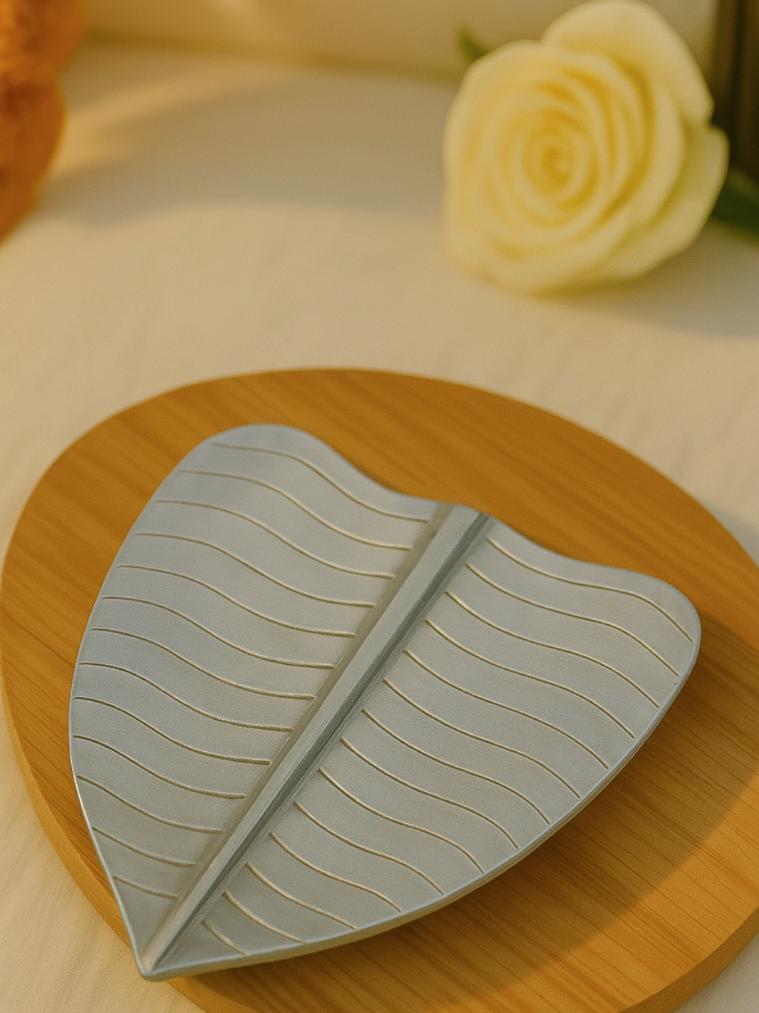 Silver Kela Leaves/ Banana Leaves