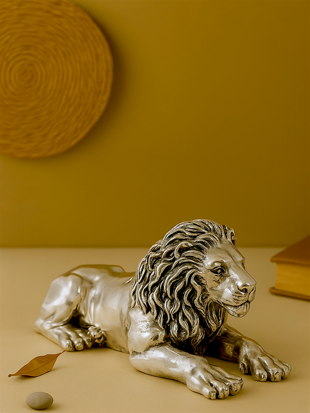Pure Silver Lion Sitting Idol
