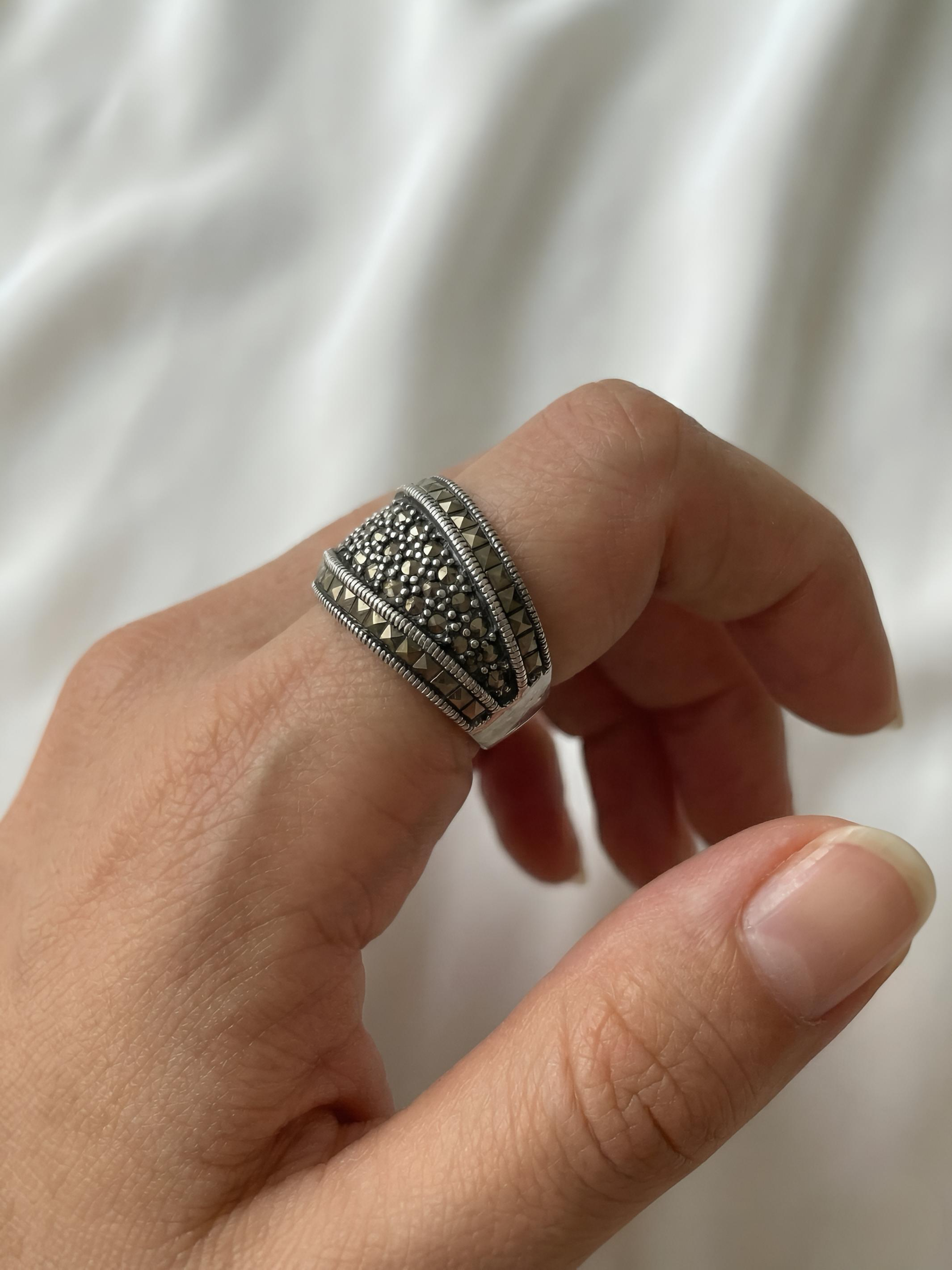 Marcasite Round Stone Pure Silver Ring