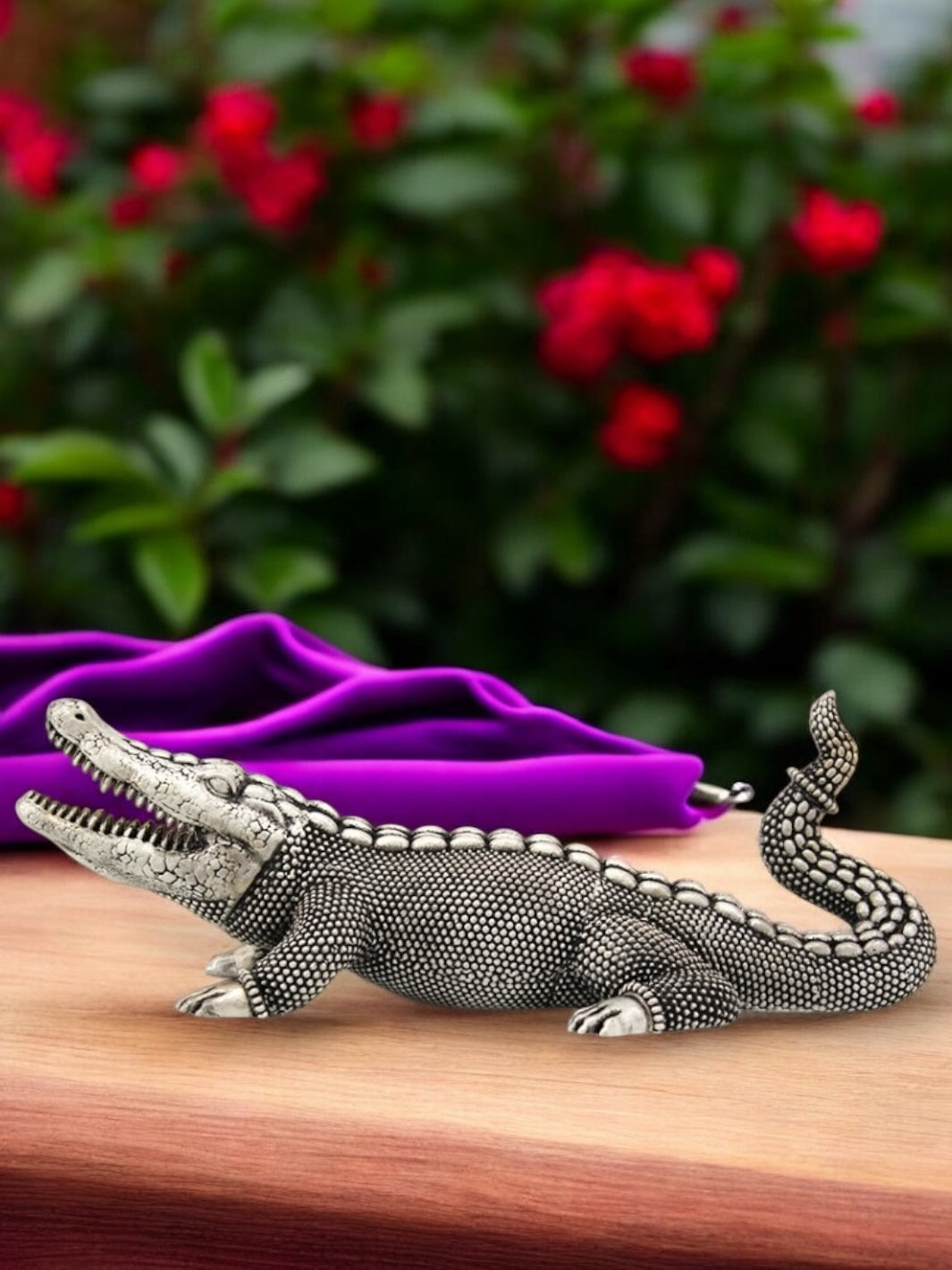 Pure Silver Crocodile Idol