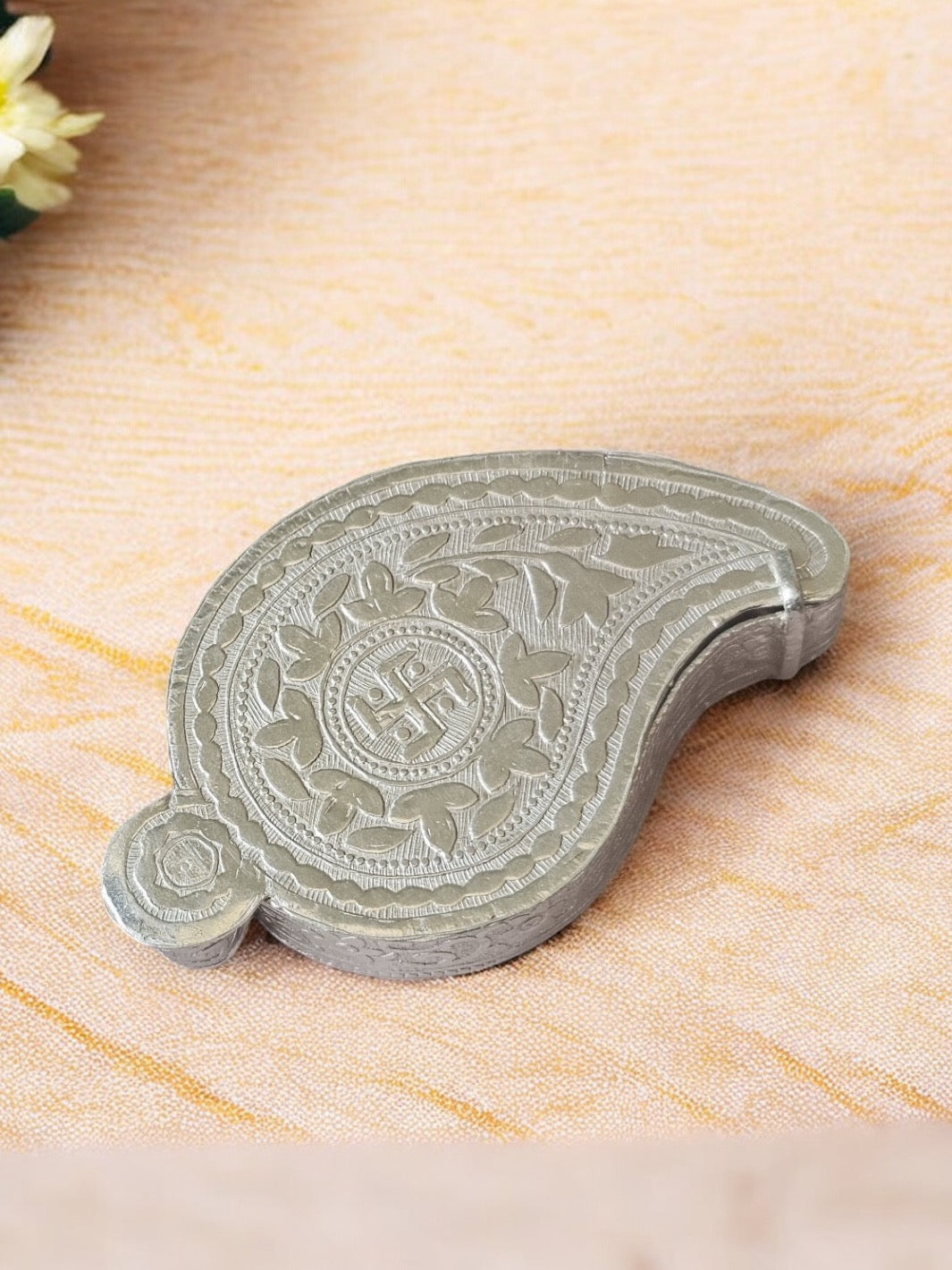 Paan Design Haldi Kumkum Holder/Box/Dibbi - PSA Jewels