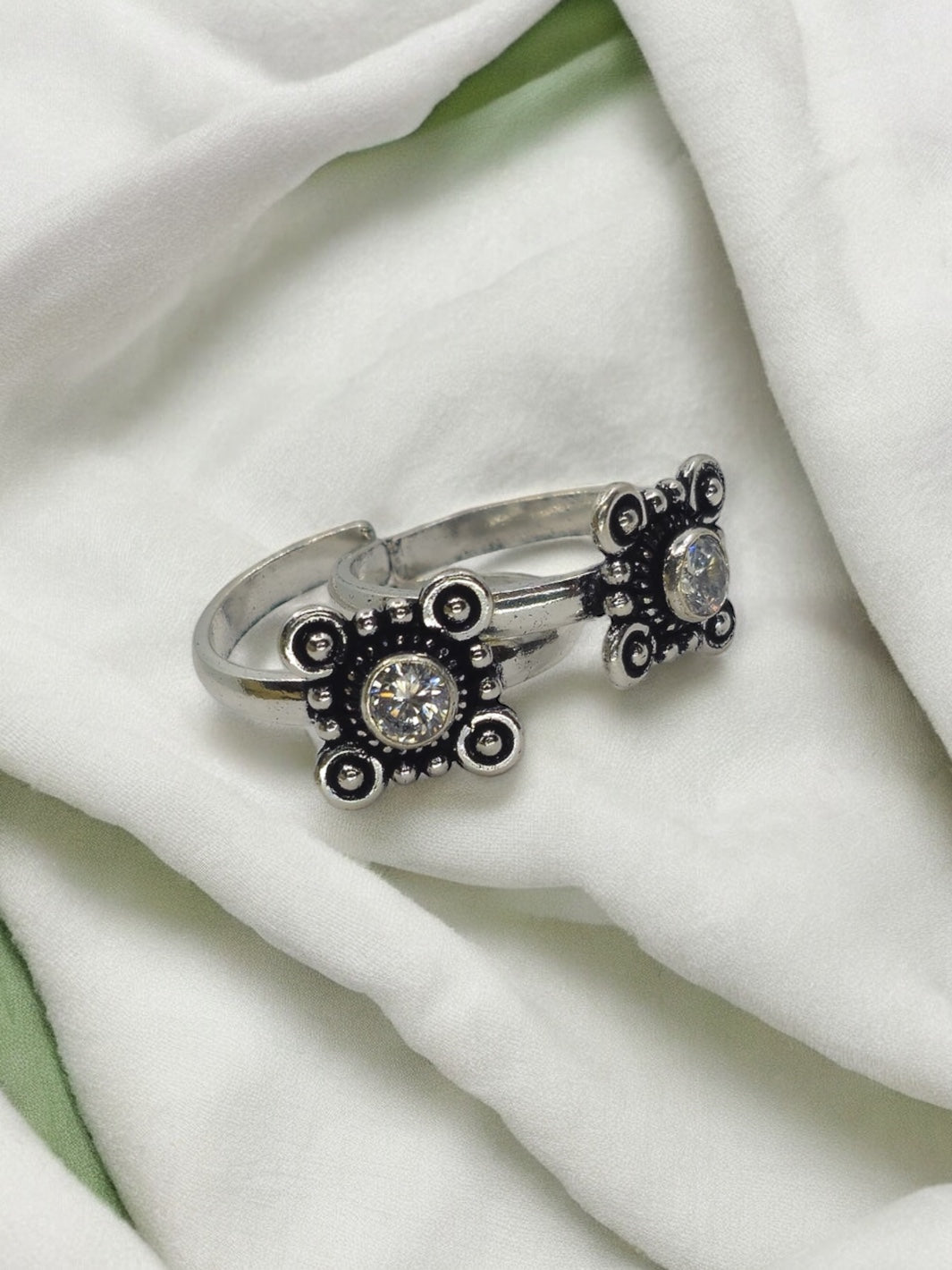 Vintage Stone Jadau Antique Toe Rings - PSA Jewels