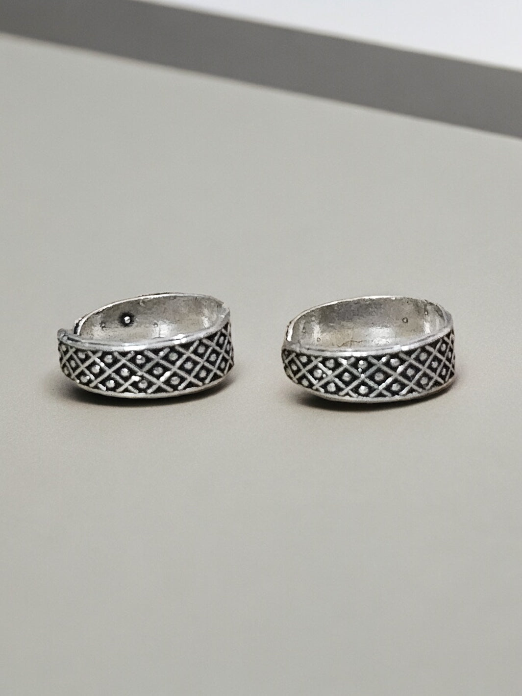 Textured Toe Rings - PSA Jewels
