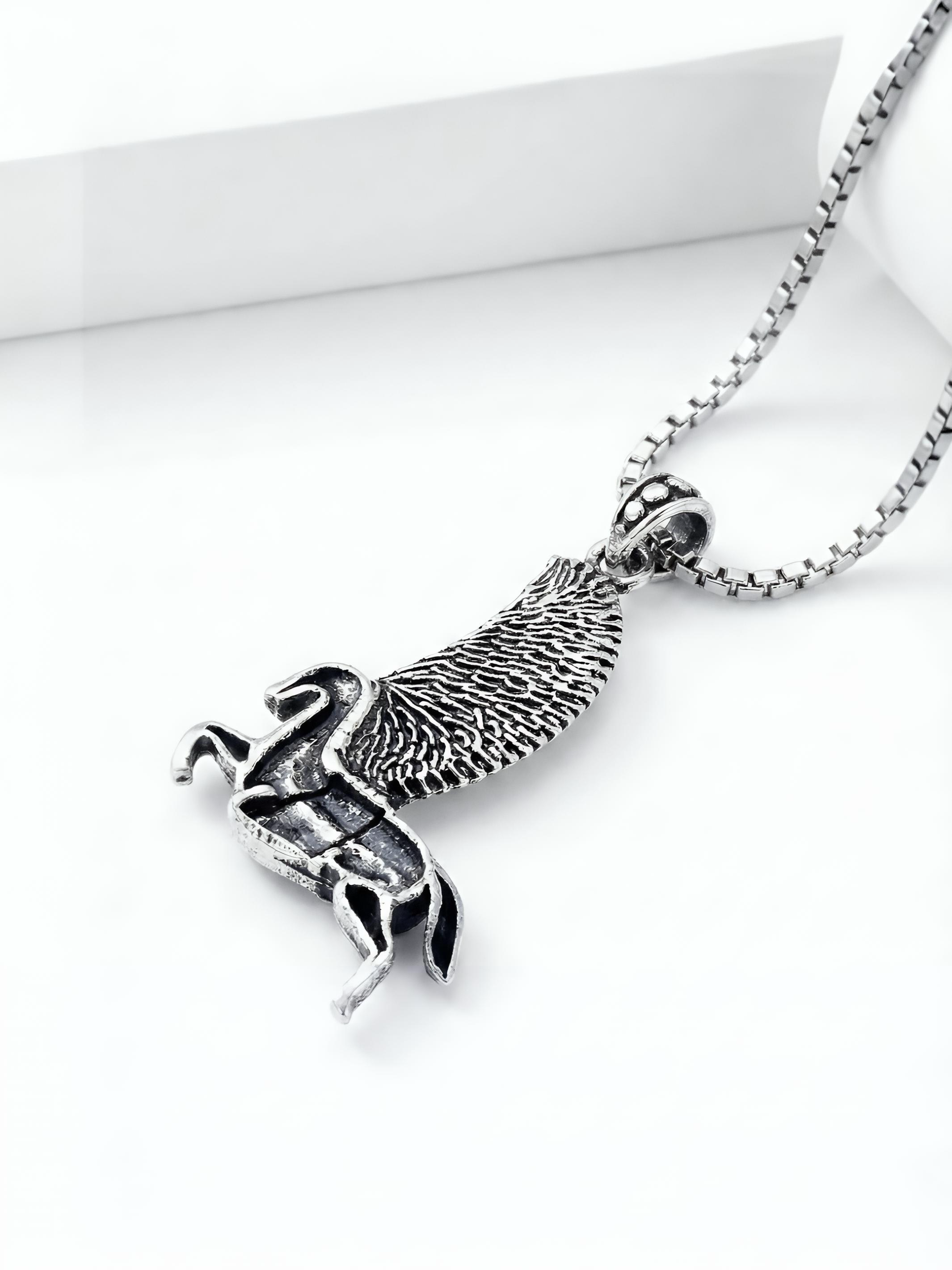 Pegasus Fly Horse Pendant