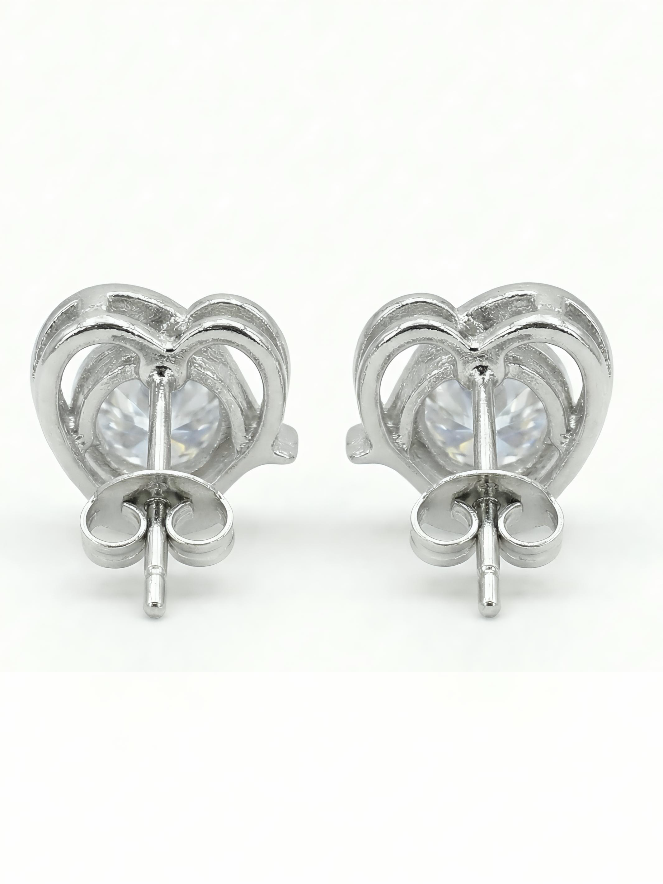 Oomph Stud Pure Silver Earring