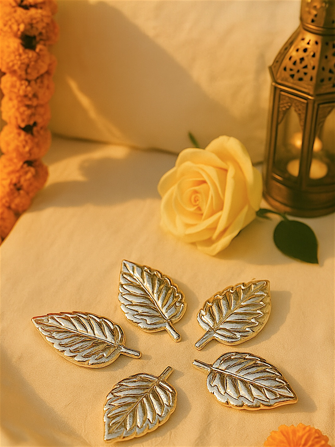 Silver Tulsi Patta/ Holy Basil (5 Leaves)